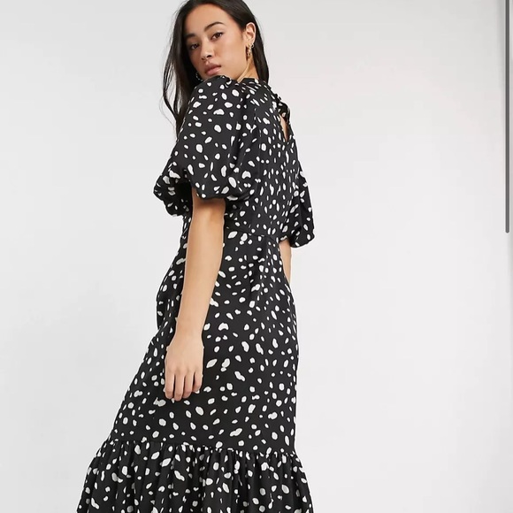 Vero Moda Dresses & Skirts - New Vero Moda Black Spot Print Satin Maxi Dress